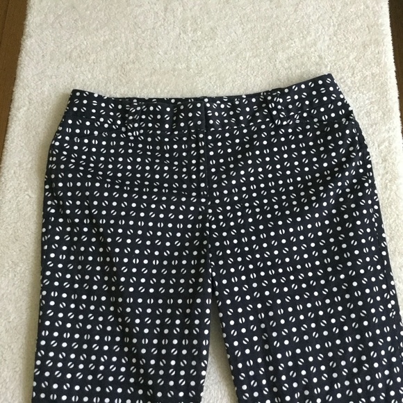 Ann Taylor Signature Capri Black White Circle - Sz 10 - Picture 6 of 9